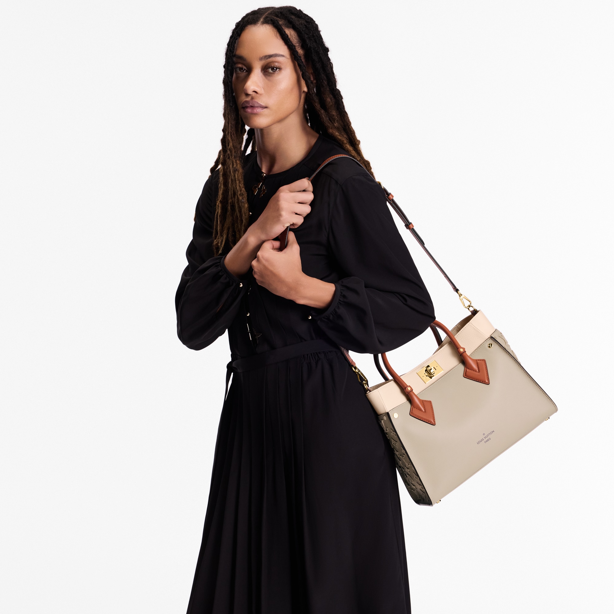 【専用】LOUIS VUITTON 黒 オンマイサイド　MM ノベルティ On My Side Autres High End - Handbags M53825 | LOUIS VUITTON